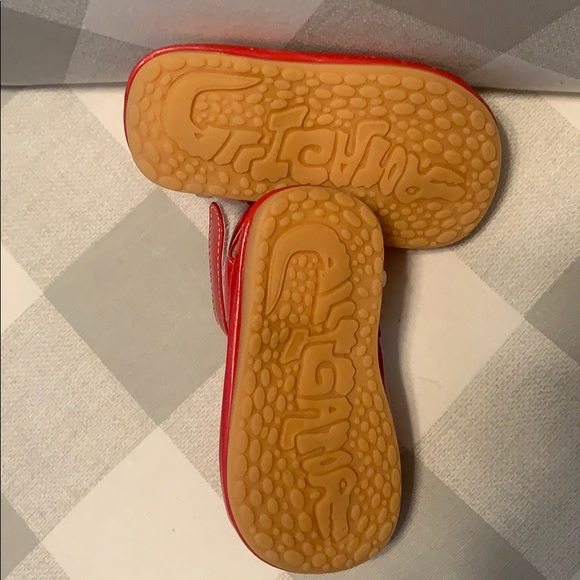 Laniecakes Red Squeaker Sandals - Picture 3 of 3